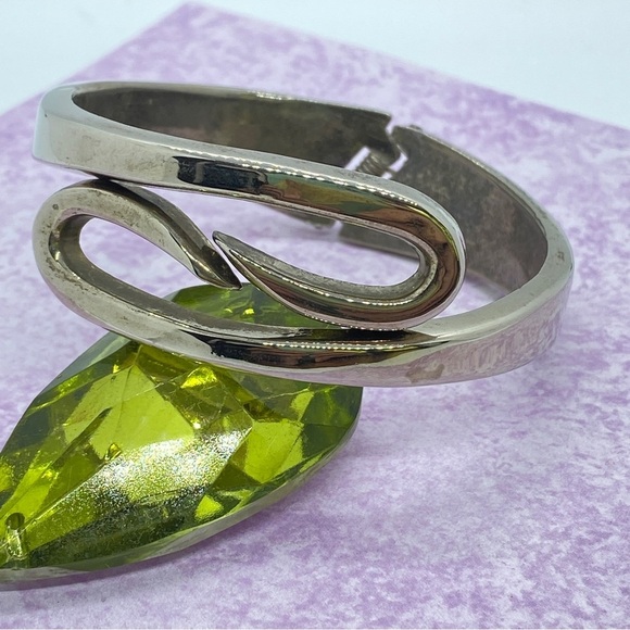 Vintage Silvertone Hinged Clamper Bracelet - Picture 6 of 6